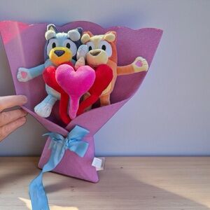 Bluey Plush Bouquet 5-Piece Set – Valentine's Gift with Bluey Cute